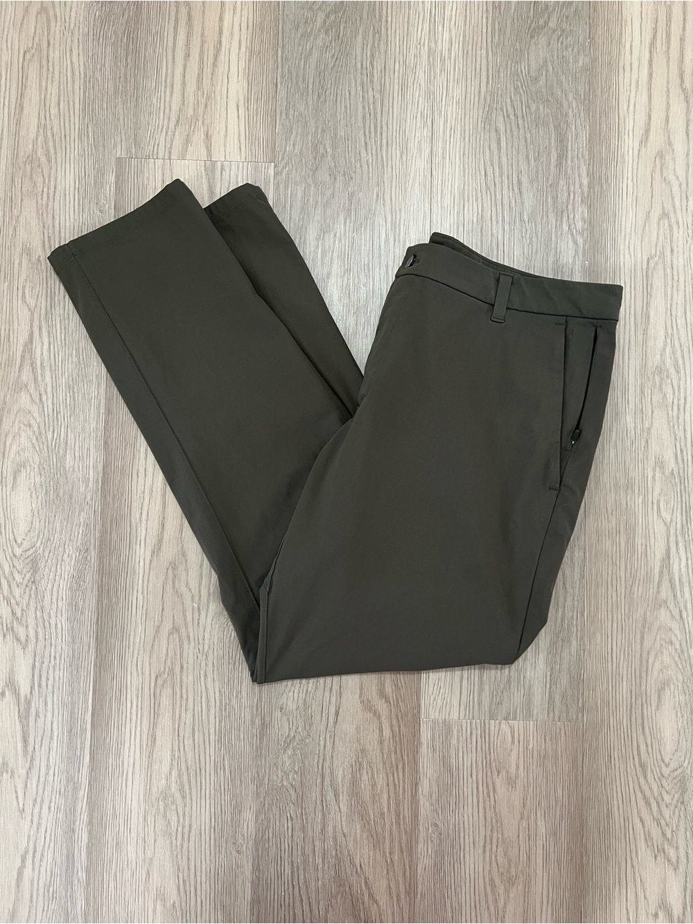 Lululemon Commission Pant Classic Olive Green Men’s 36 LM5AEXS